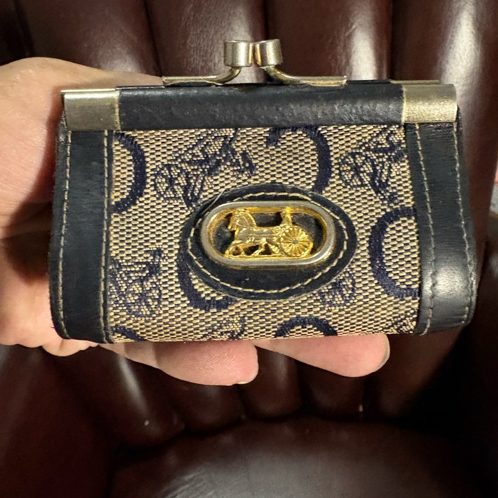 Celine Horse and Carriage Monogram Kisslock Coin Purse 💎1970s Vintage💎 EVC